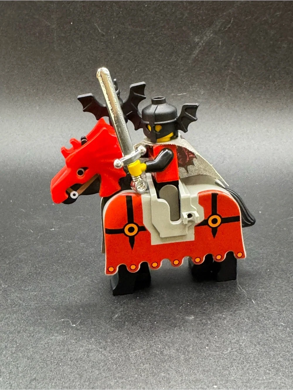 VTG 1990’s Lego Basil The Bat Lord Minifigure Castle Fright Knights With Horse
